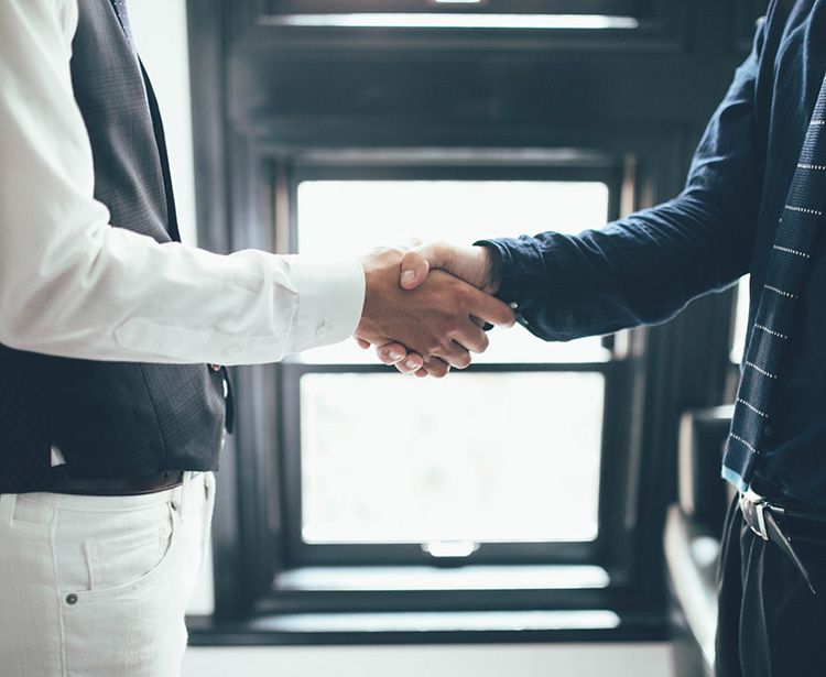 会社案内 握手イメージ